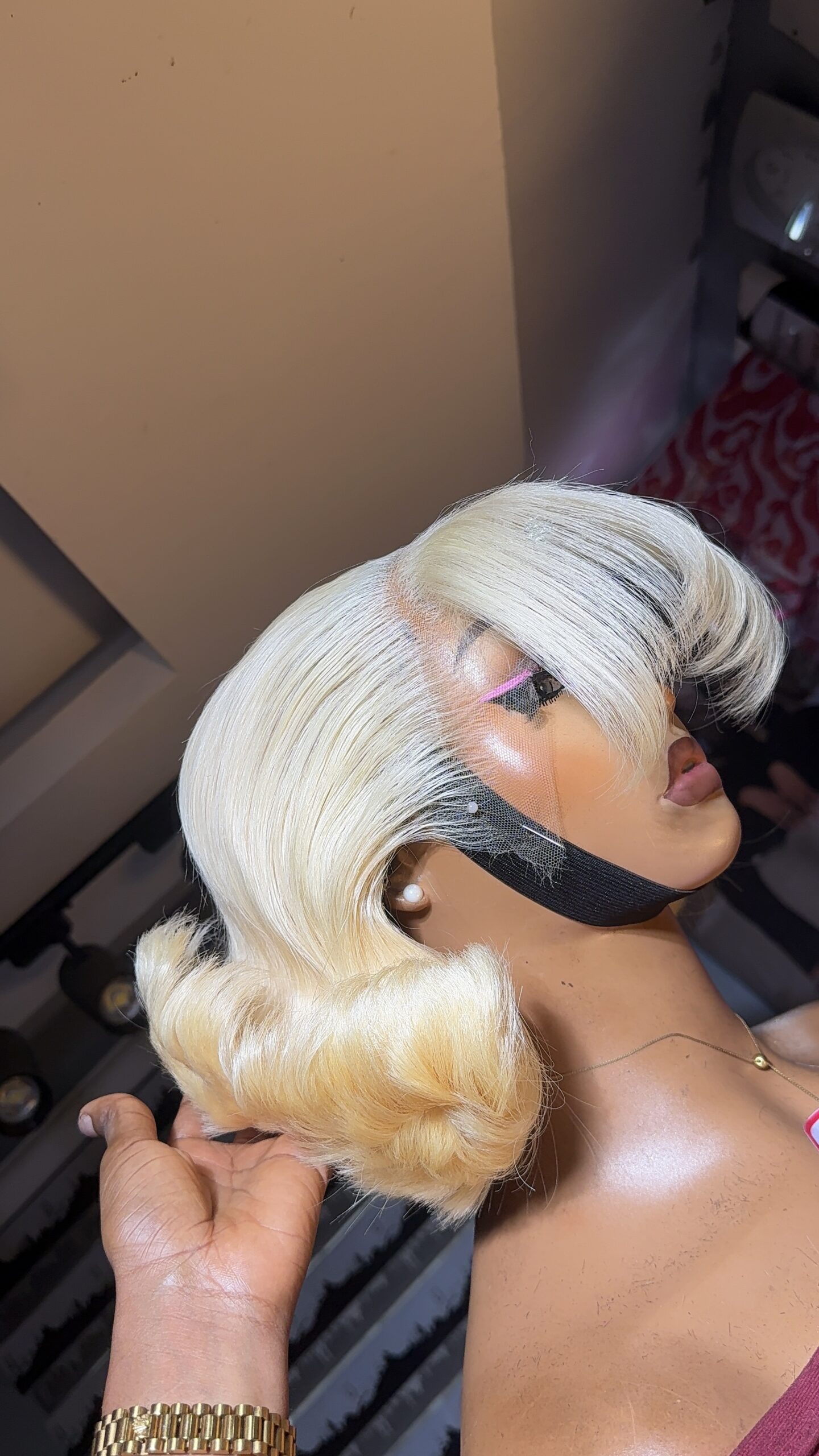 Osa Unit Raw Blonde HD Closure Wig – 8” Chic Edition - Image 4