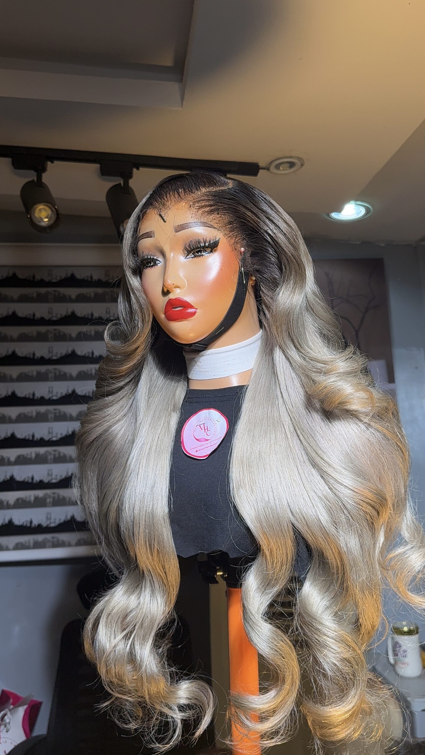 Raw Wavy Wig – 26” | Blonde Custom Colored | 400g | 13*6 HD Frontal - Image 12