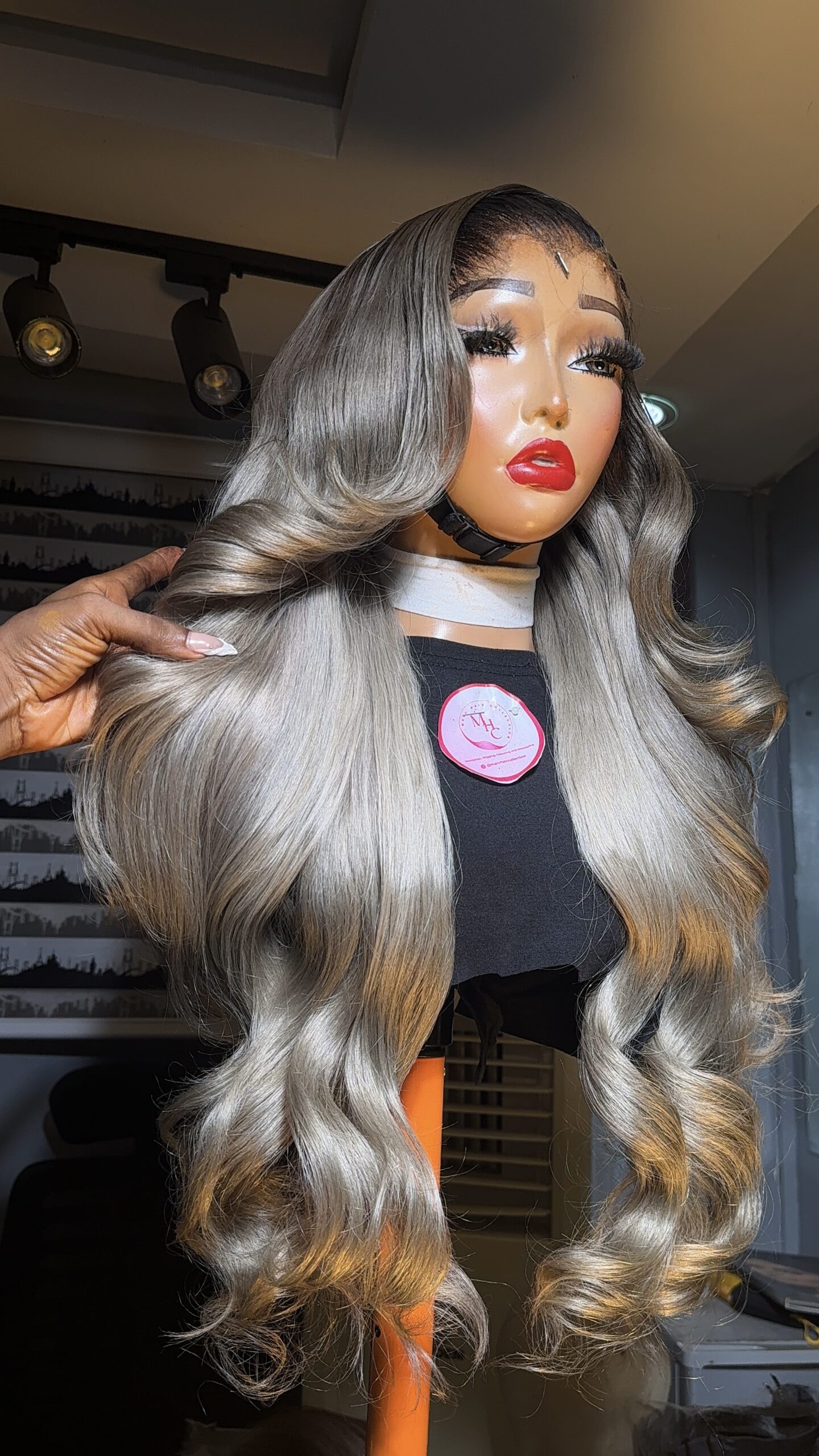 Raw Wavy Wig – 26” | Blonde Custom Colored | 400g | 13*6 HD Frontal - Image 8