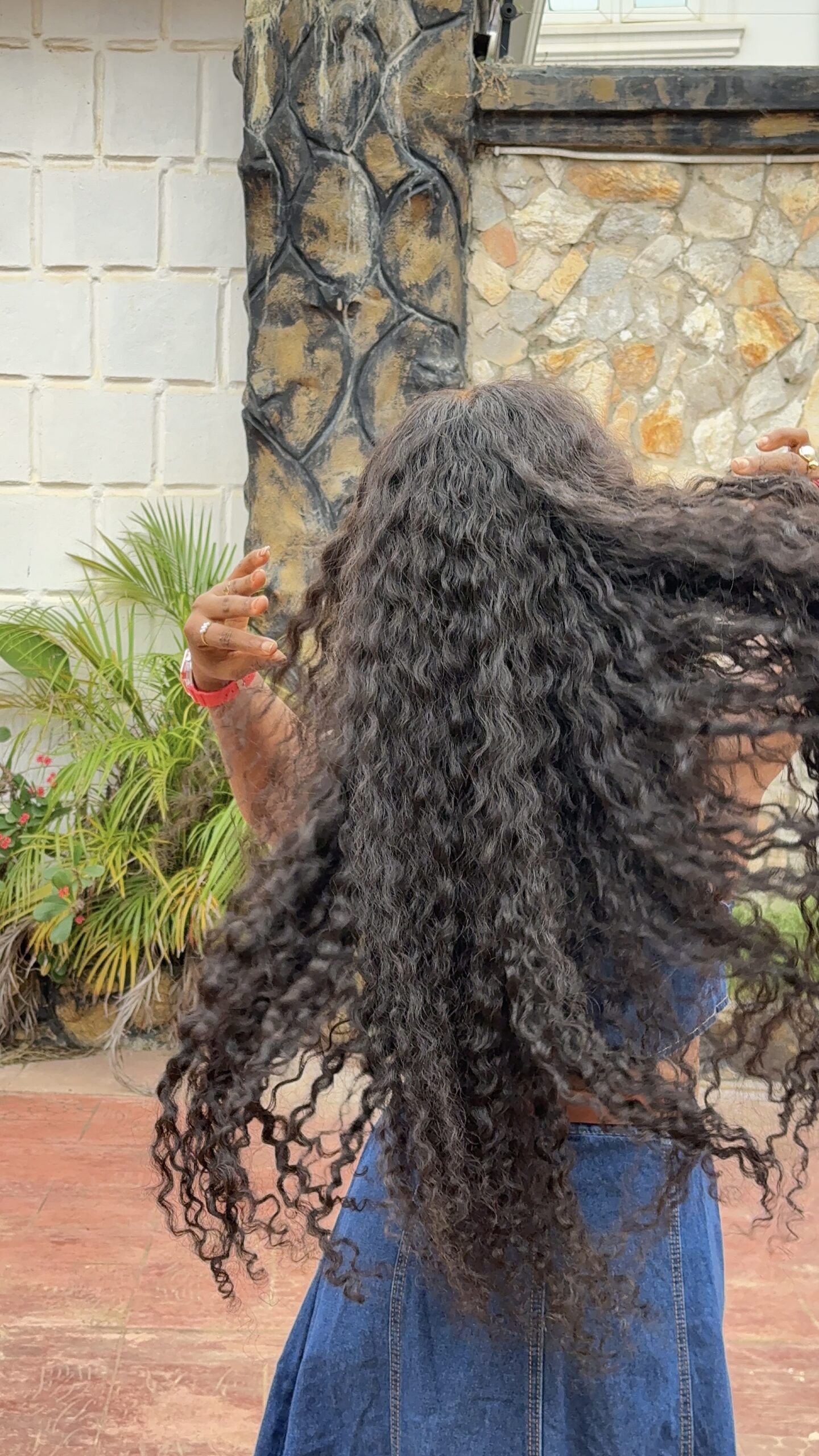Melly Raw Curls – 28” | 400g | 13×6 HD Frontal - Image 9