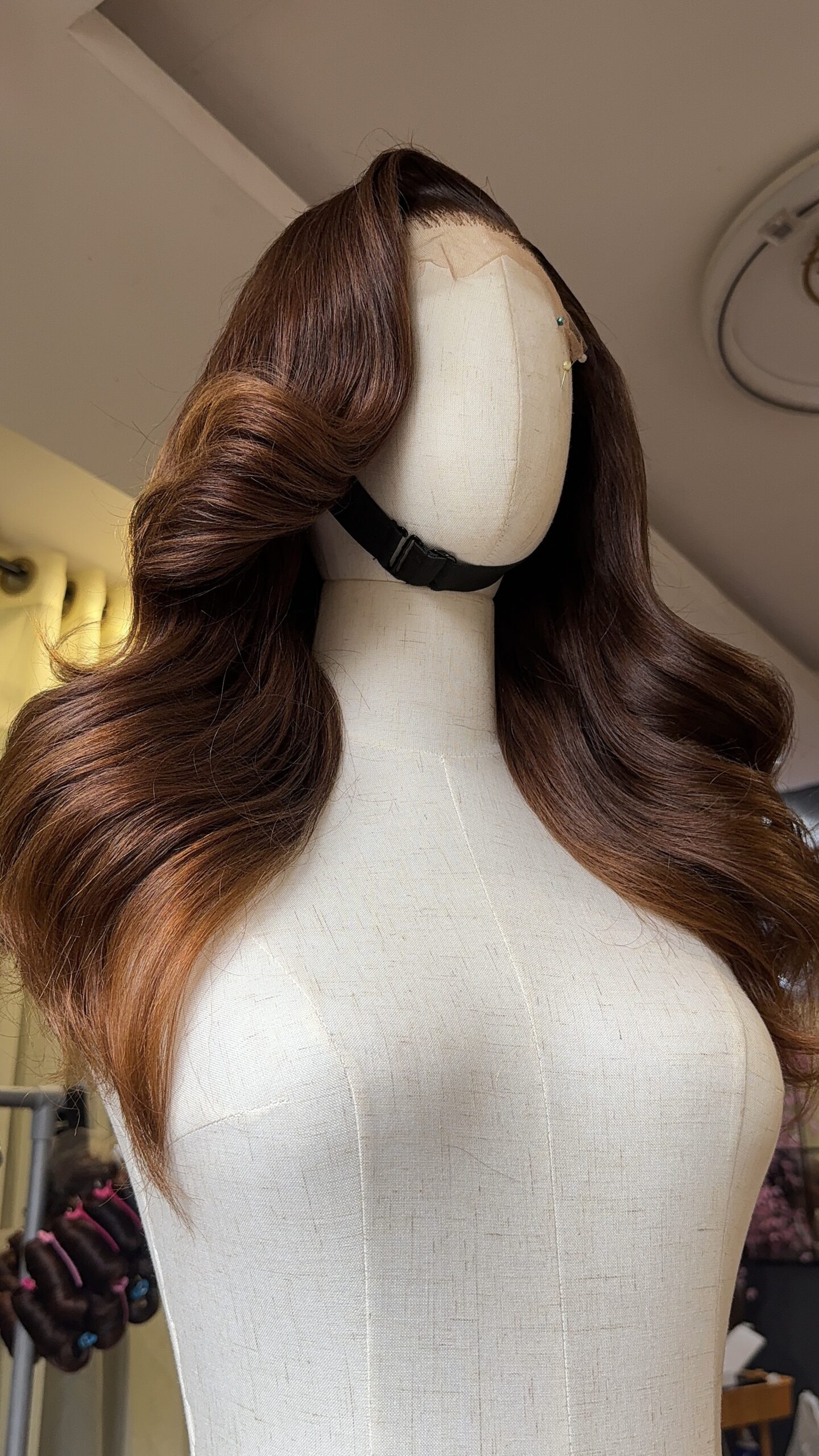 Donor Wavy Layered Units– 18” | 300g | 5×5 Closure( Custom color) - Image 2